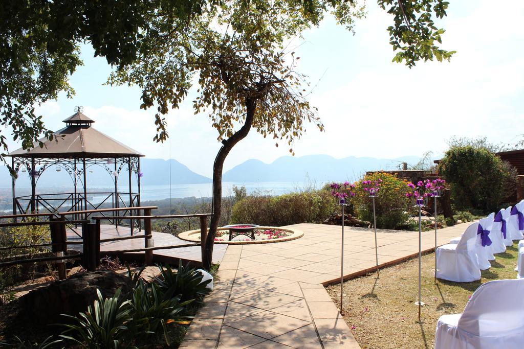 La Montagne Guest Lodge Hartbeespoort Exterior photo