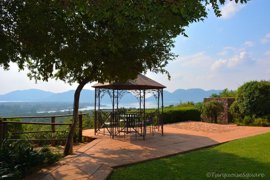 La Montagne Guest Lodge Hartbeespoort Exterior photo