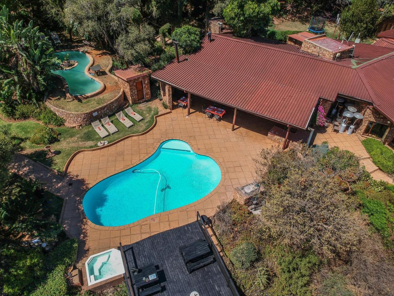 La Montagne Guest Lodge Hartbeespoort Exterior photo